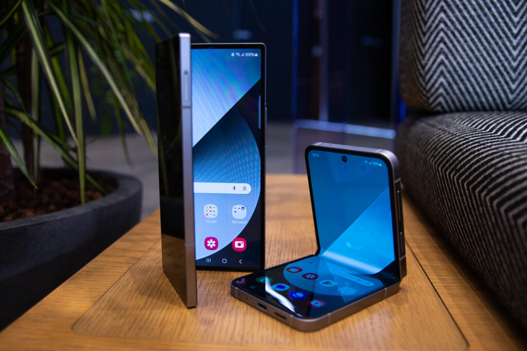 Samsung Galaxy Z Fold 6